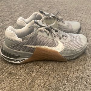 Nike MetCon Shoes M6/W7.5